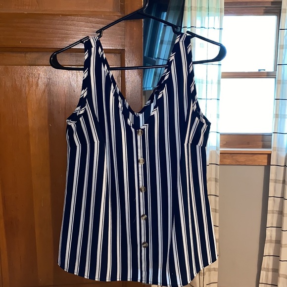 Vero Moda Navy Blue and Off-White Mock Button Tank - Picture 5 of 7